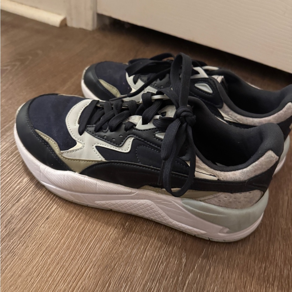 Mens Puma Tennis Shoes Size 8